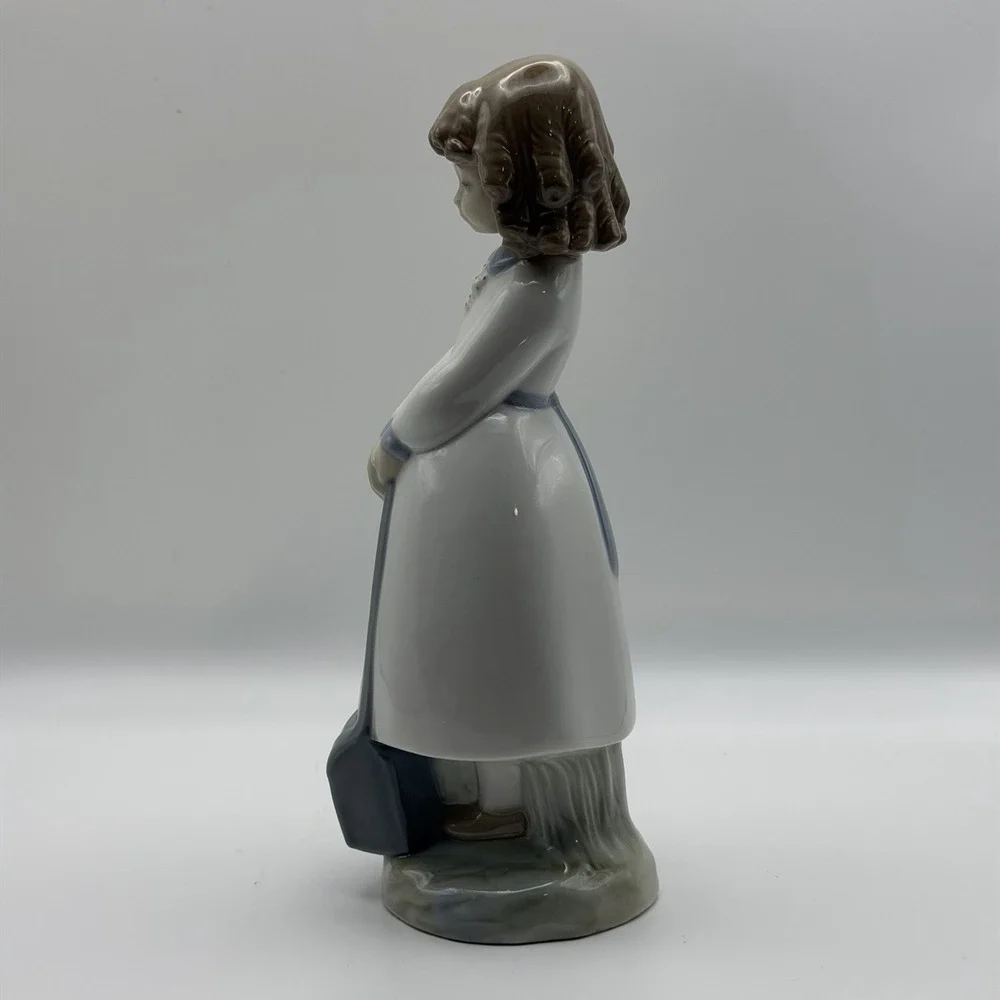 Vintage Lladro Zaphir Porcelain Figurine School Girl Bag Backpack Luster‎ 7.5